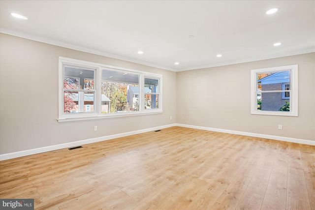 9075 ANDROMEDA DR, Burke, VA 22015