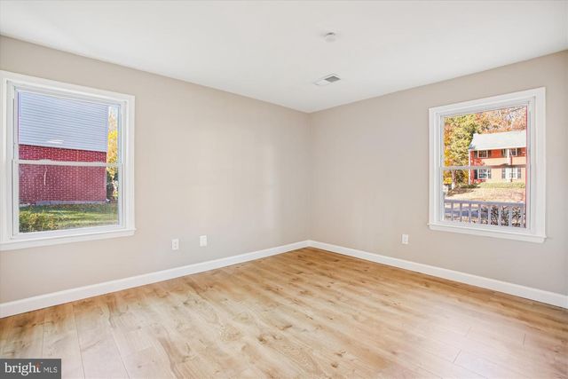 9075 ANDROMEDA DR, Burke, VA 22015