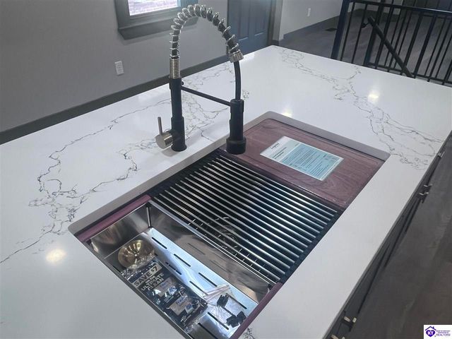 1057 Robin Road, Radcliff, KY 40160