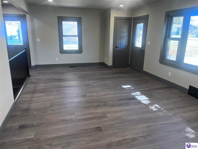 1057 Robin Road, Radcliff, KY 40160