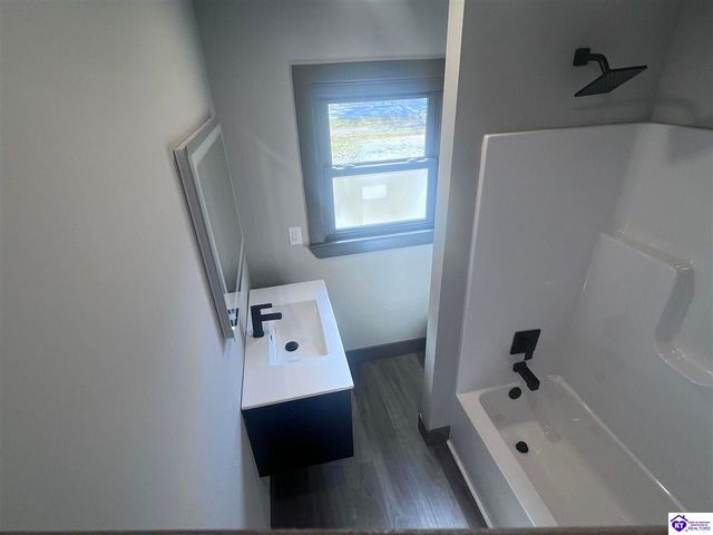 1057 Robin Road, Radcliff, KY 40160