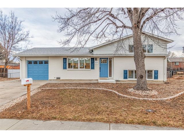 1011 Yeager Dr, Longmont, CO 80501