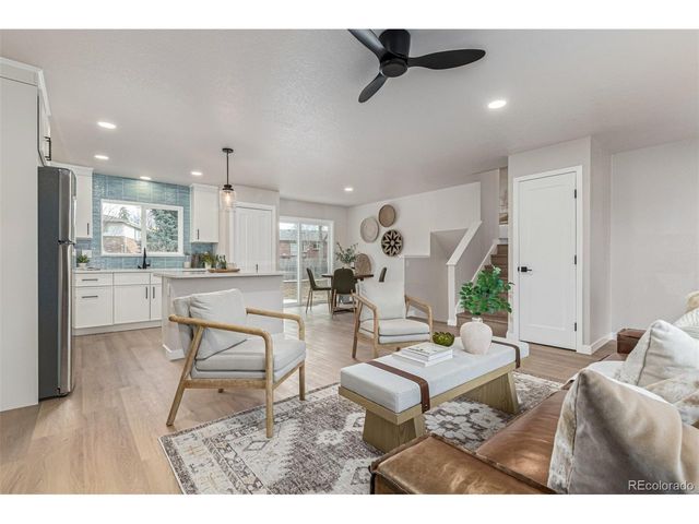 1011 Yeager Dr, Longmont, CO 80501