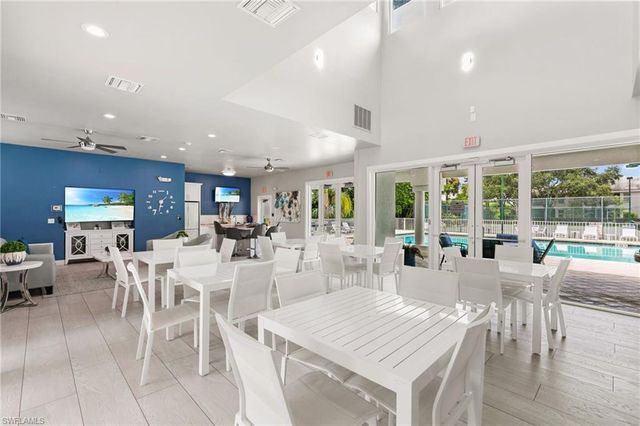 3917 Fabienne CT, Naples, FL 34109