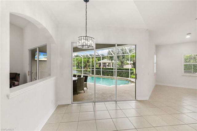 3917 Fabienne CT, Naples, FL 34109
