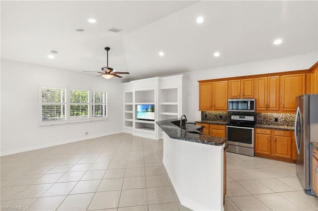 3917 Fabienne CT, Naples, FL 34109