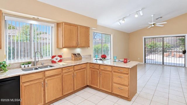 9544 Whetstone Mountain Street, Tucson, AZ 85748