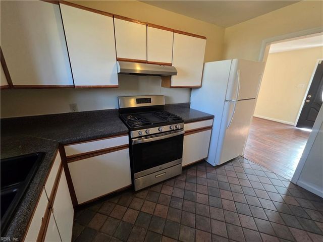 618 Beach View ST, Norfolk, VA 23503