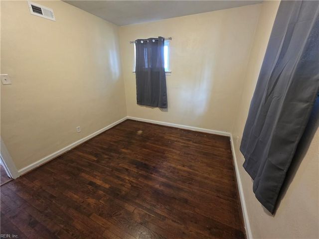 618 Beach View ST, Norfolk, VA 23503