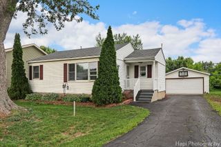 1912 Oak Drive, Mchenry, IL 60050
