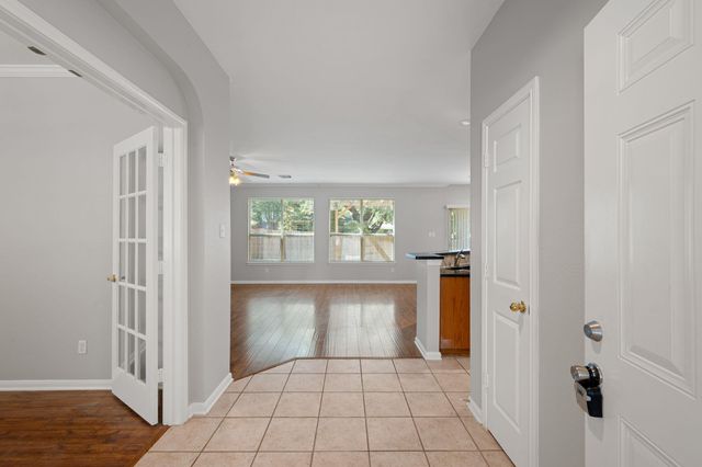 6036 Mesa Verde CIR, Austin, TX 78749