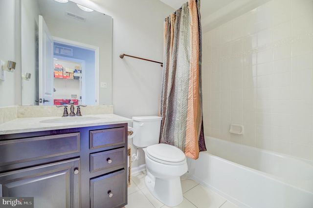 81 SUNDANCE DR, Hamilton, NJ 08619