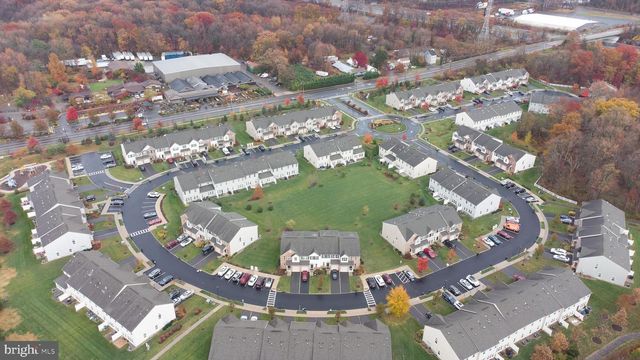 81 SUNDANCE DR, Hamilton, NJ 08619