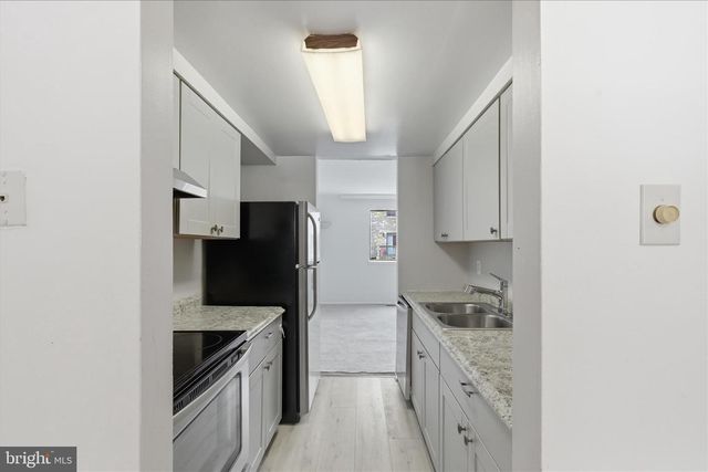 7038 KNIGHTHOOD LN, Columbia, MD 21045