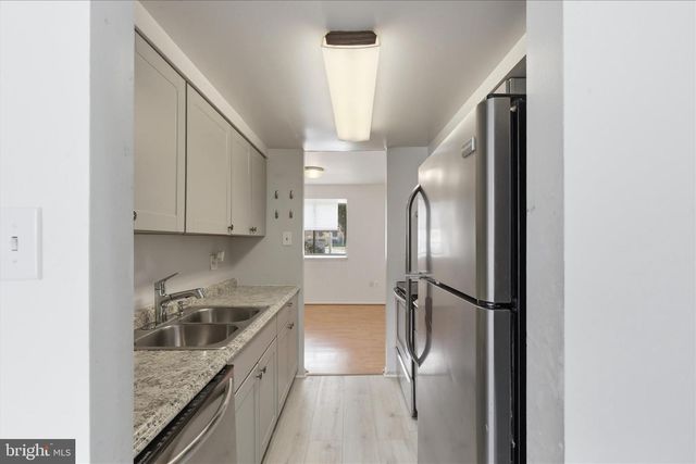 7038 KNIGHTHOOD LN, Columbia, MD 21045