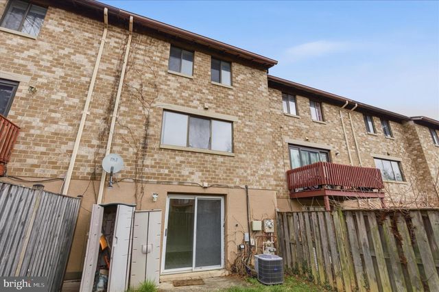 7038 KNIGHTHOOD LN, Columbia, MD 21045