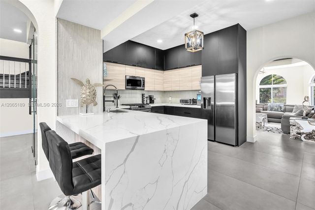 2521 Center Avenue, Fort Lauderdale, FL 33305