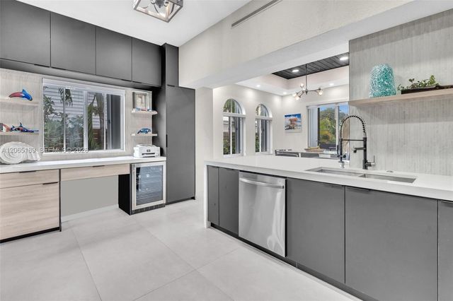 2521 Center Avenue, Fort Lauderdale, FL 33305