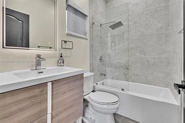 2521 Center Avenue, Fort Lauderdale, FL 33305