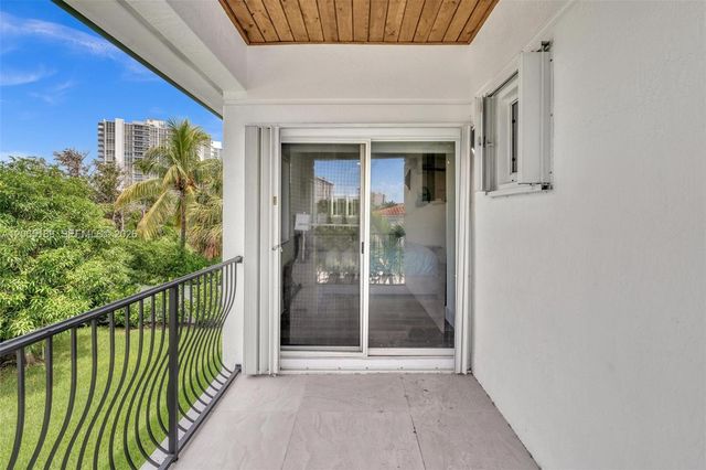 2521 Center Avenue, Fort Lauderdale, FL 33305