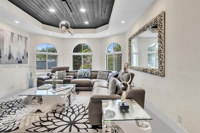 2521 Center Avenue, Fort Lauderdale, FL 33305