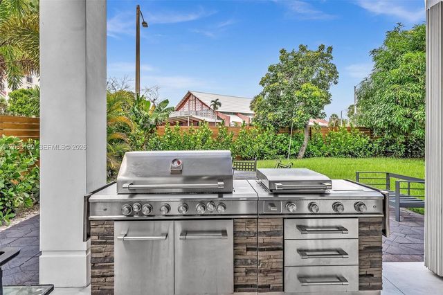 2521 Center Avenue, Fort Lauderdale, FL 33305
