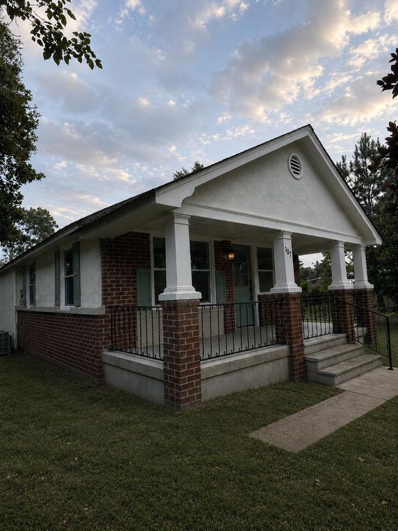 107 Grant Street, Walterboro, SC 29488