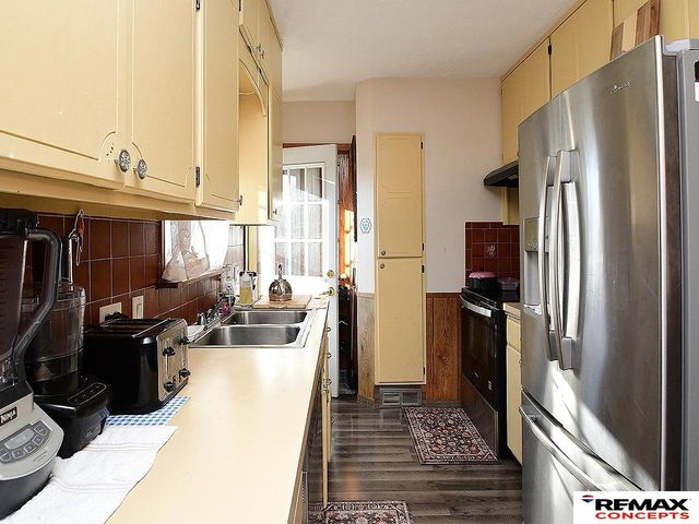 891 S 33rd Street, Lincoln, NE 68510