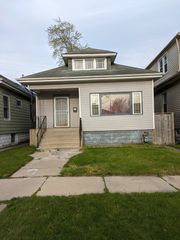 12115 S Emerald Avenue, Chicago, IL 60628