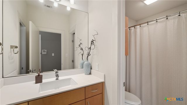 33 Laurel Trail, New Braunfels, TX 78130