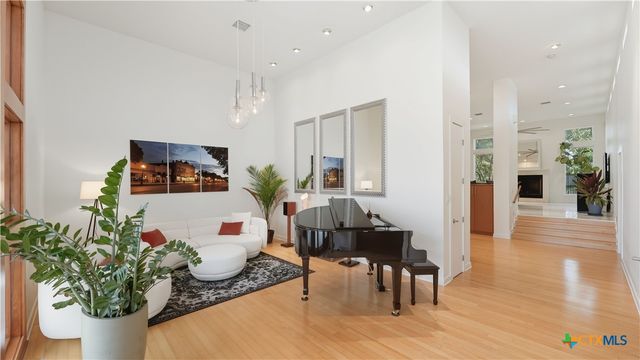 33 Laurel Trail, New Braunfels, TX 78130