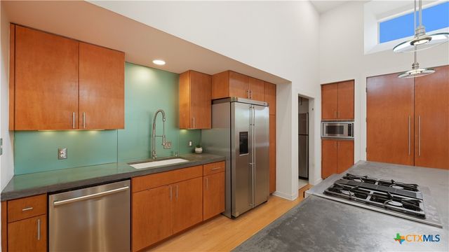 33 Laurel Trail, New Braunfels, TX 78130