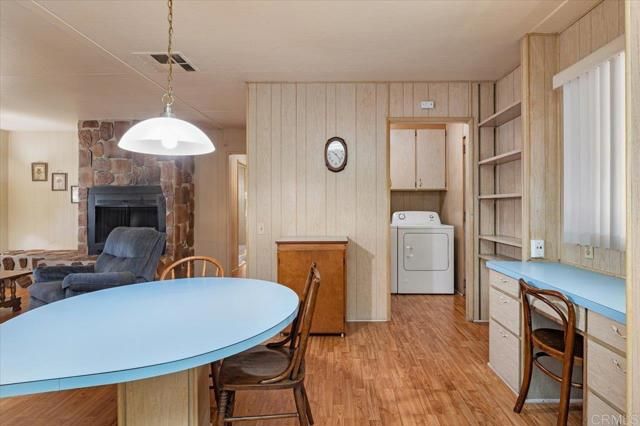 1010 E Bobier Drive 204, Vista, CA 92084