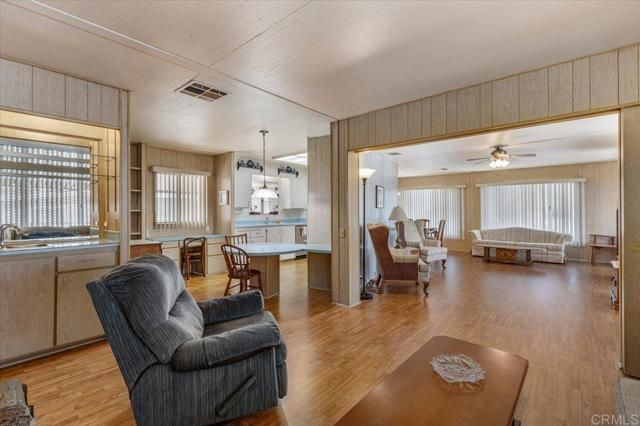 1010 E Bobier Drive 204, Vista, CA 92084