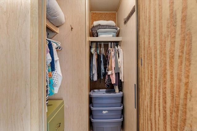 1010 E Bobier Drive 204, Vista, CA 92084