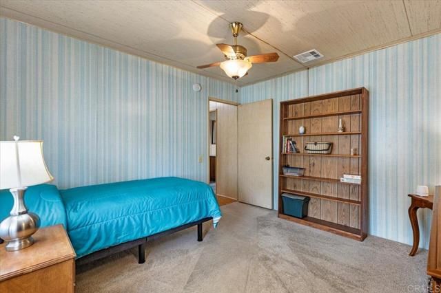 1010 E Bobier Drive 204, Vista, CA 92084