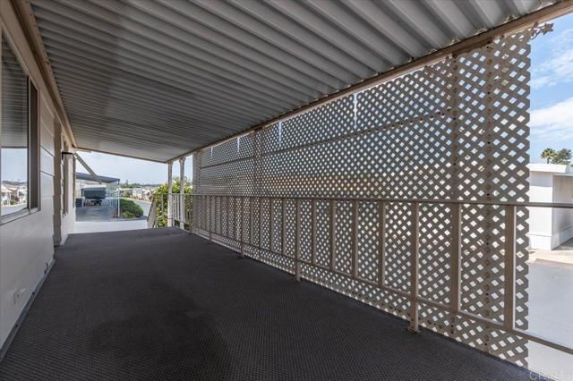 1010 E Bobier Drive 204, Vista, CA 92084