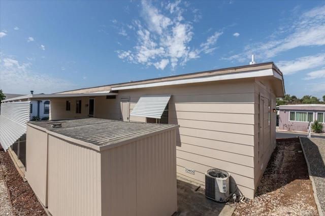 1010 E Bobier Drive 204, Vista, CA 92084