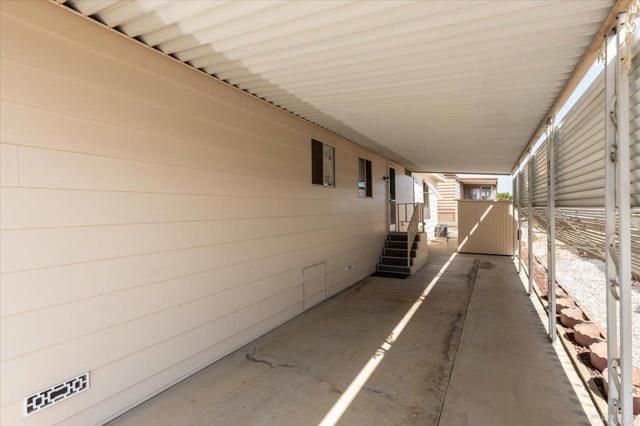 1010 E Bobier Drive 204, Vista, CA 92084