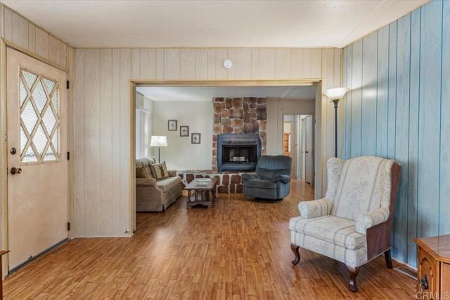 1010 E Bobier Drive 204, Vista, CA 92084