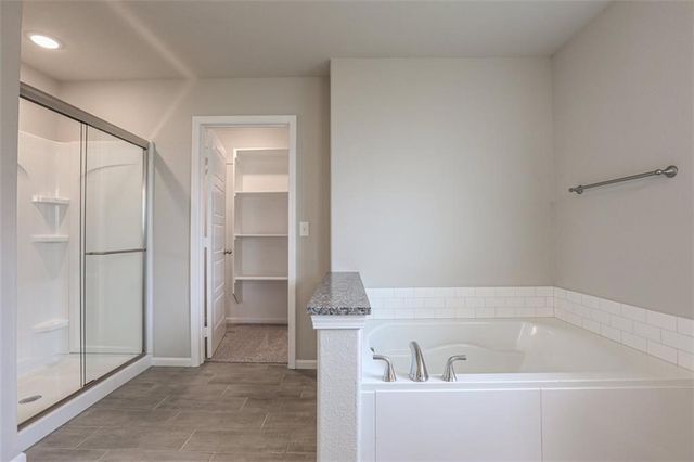 16782 S Hall Street, Olathe, KS 66062