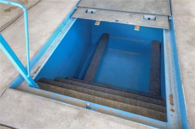 16782 S Hall Street, Olathe, KS 66062