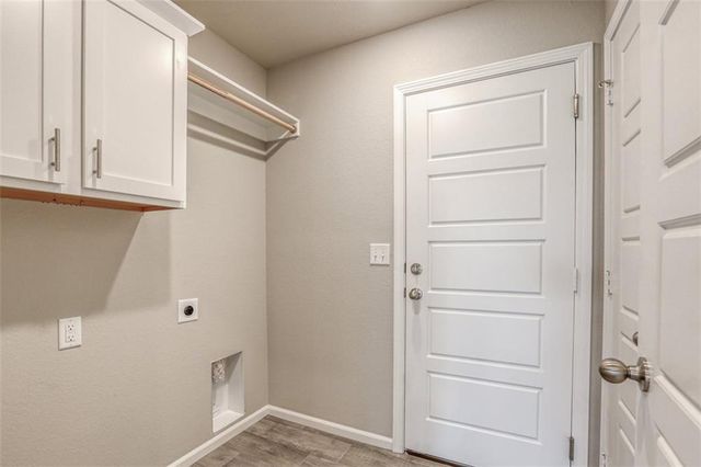 16782 S Hall Street, Olathe, KS 66062