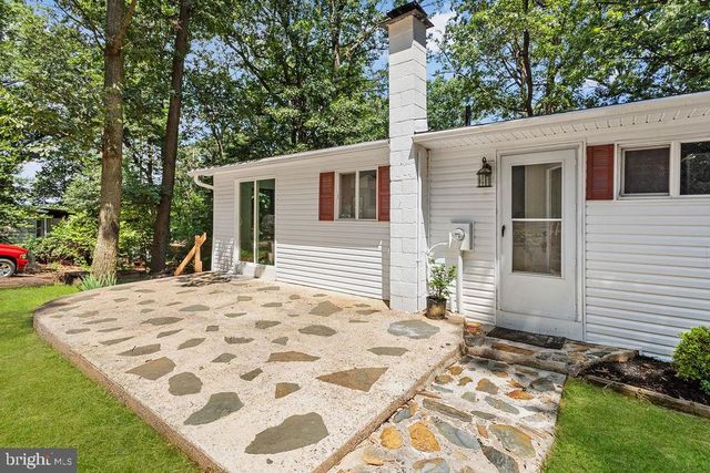 2 PATTERSON AVE, Windsor, PA 17366