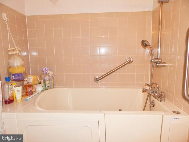 128 RUNNER ST, Jenkintown, PA 19046