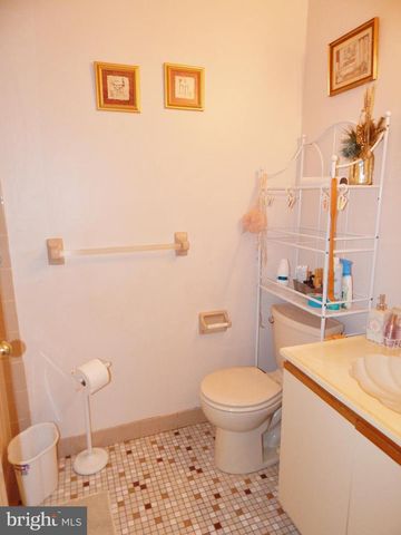 128 RUNNER ST, Jenkintown, PA 19046