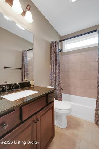 16033 Carefree Pl, Louisville, KY 40245