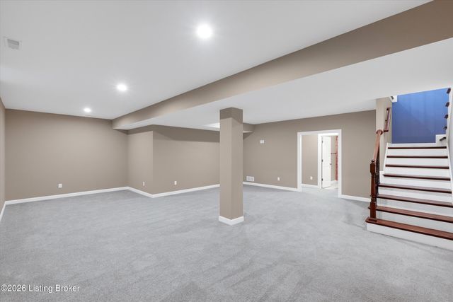 16033 Carefree Pl, Louisville, KY 40245