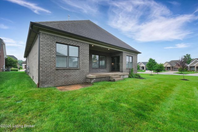 16033 Carefree Pl, Louisville, KY 40245