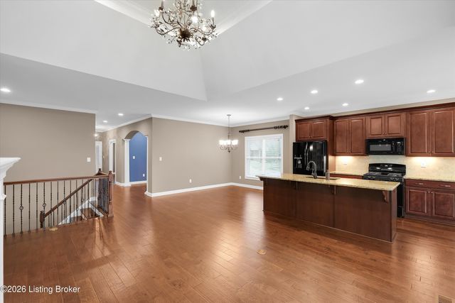 16033 Carefree Pl, Louisville, KY 40245